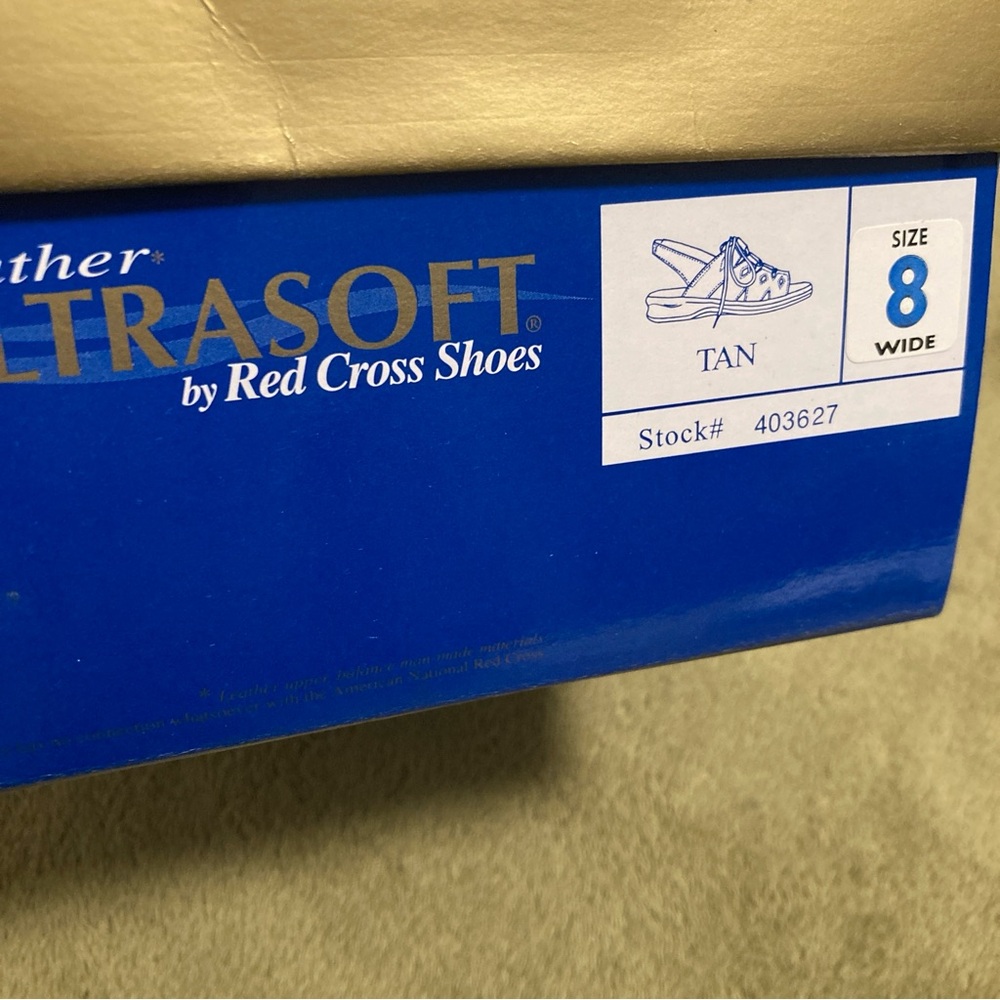 NIB Vintage Ultrasoft by Red Cross Leather Sandals Size 8W - Picture 11 of 12